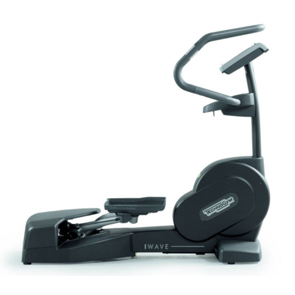 Aanbieding Technogym lateral trainer Wave Excite+ 700 Visioweb zwart gebruikt bij allesmetsport.nl